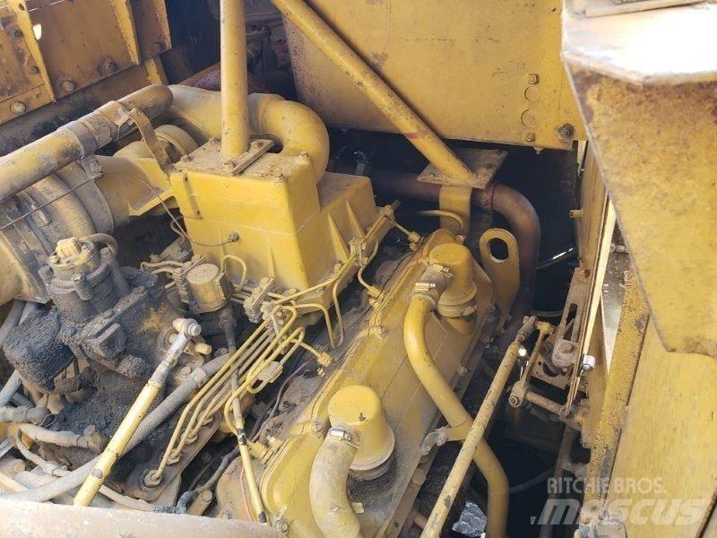 CAT 631D 铲运机