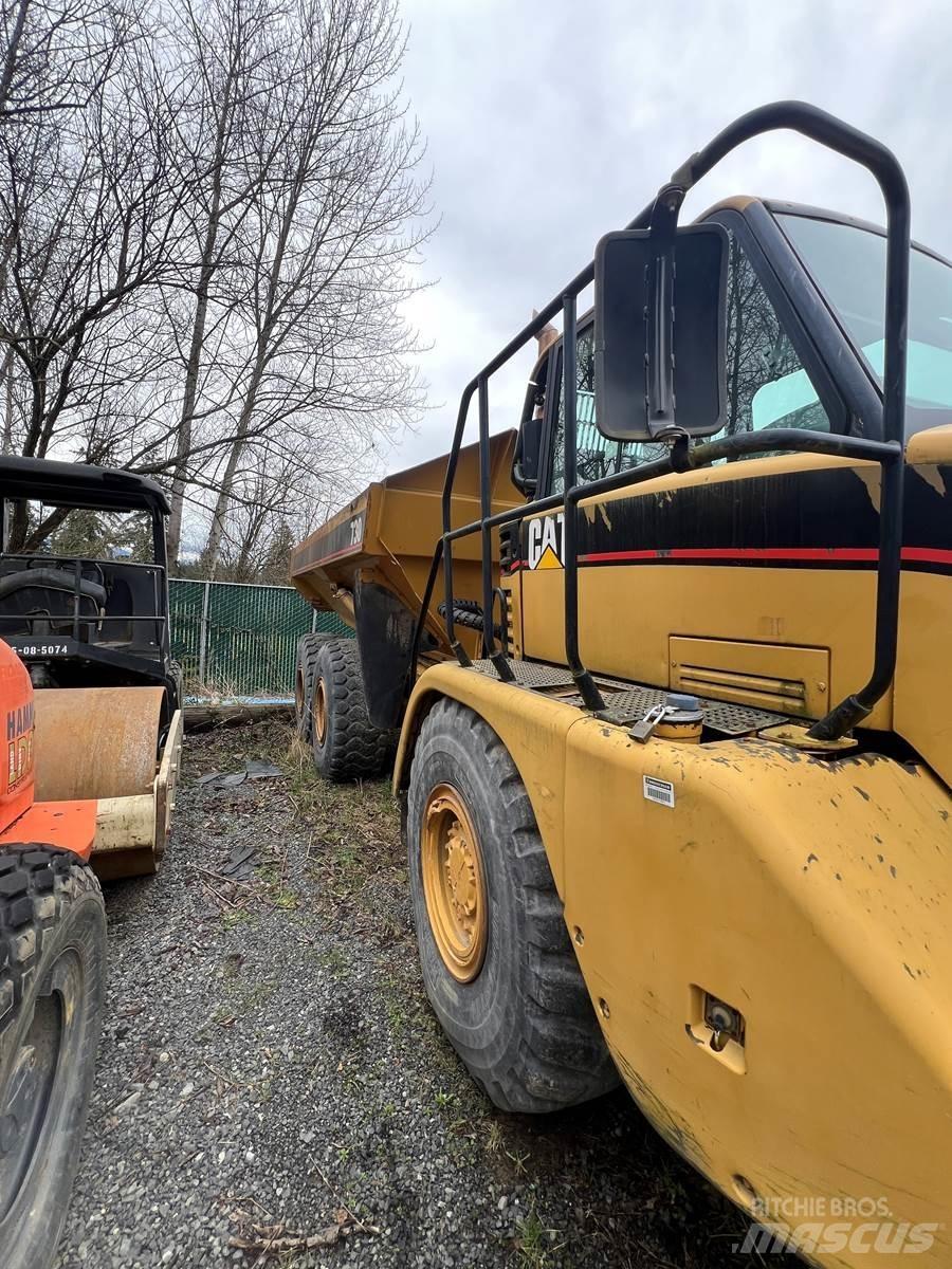 CAT 730 铰接式自卸车