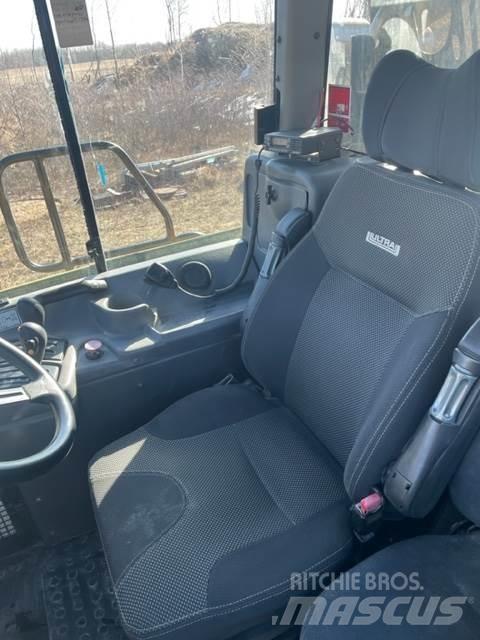 CAT 730 铰接式自卸车