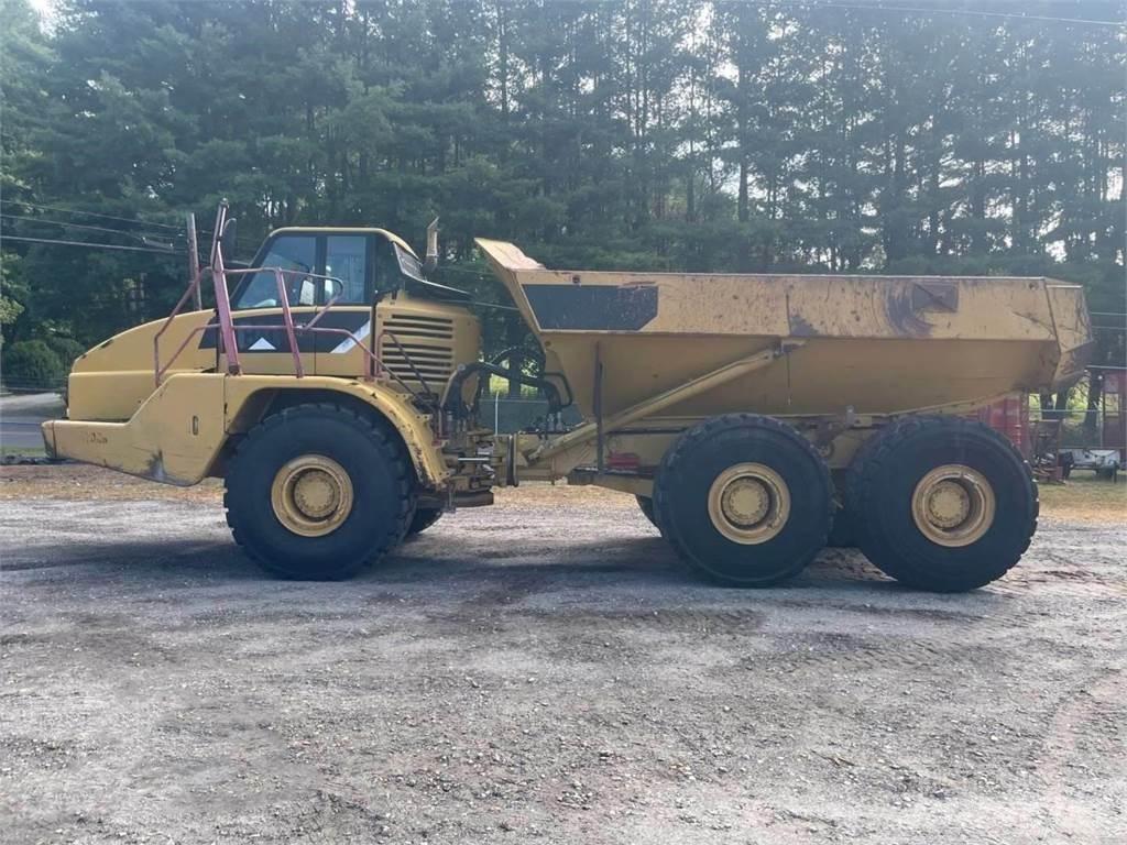 CAT 740 铰接式自卸车