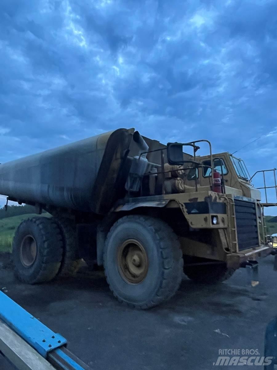 CAT 773B 油罐车