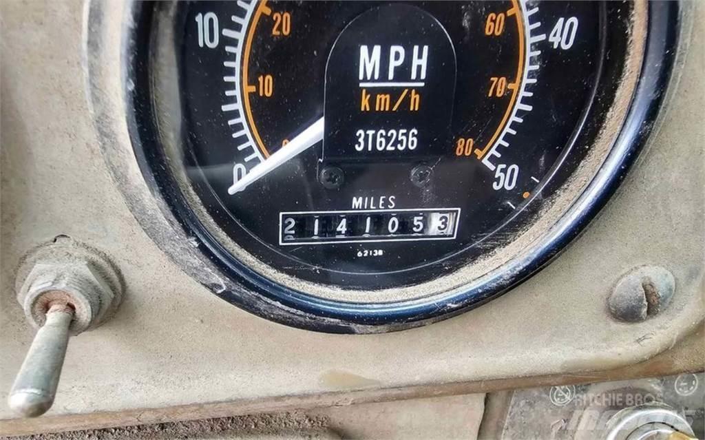 CAT 773B 油罐车