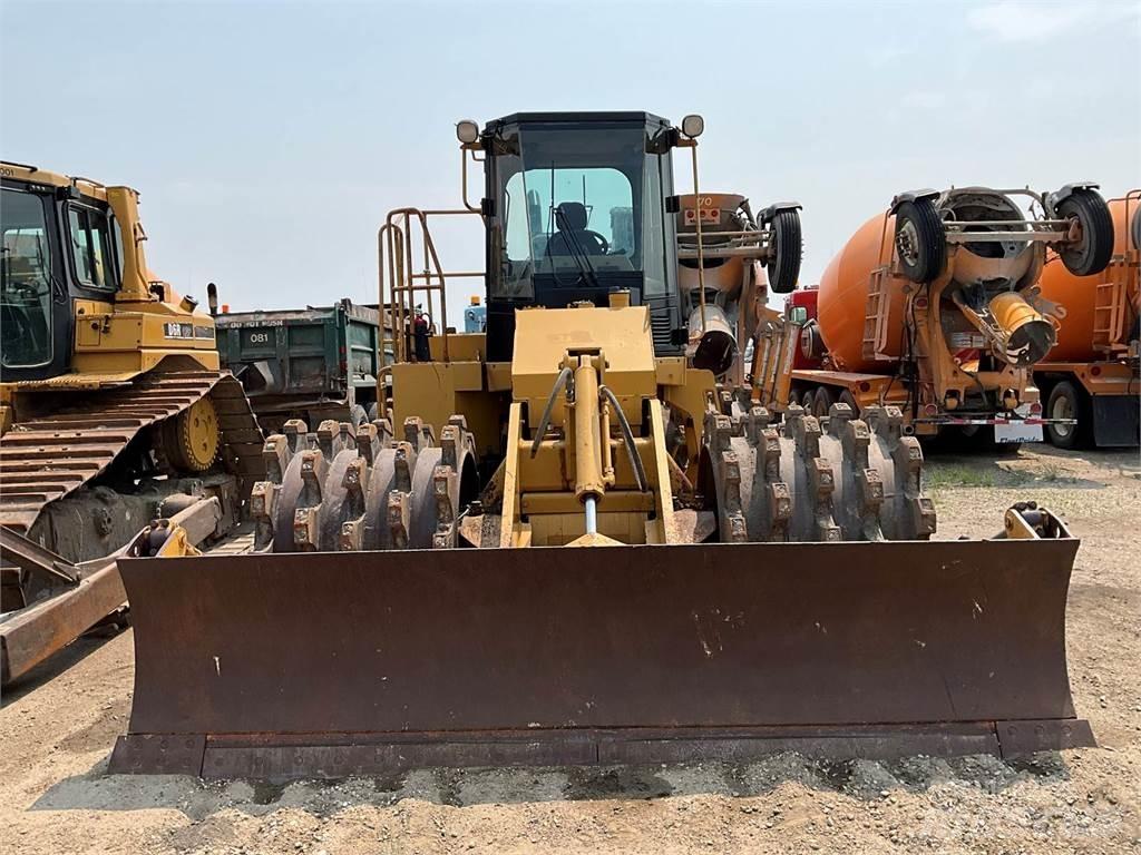 CAT 815F 土壤压实机