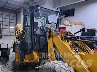 CAT 906H 轮式装载机