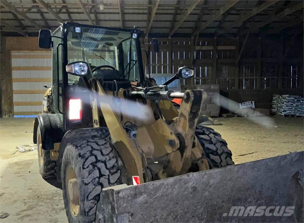 CAT 906H 轮式装载机