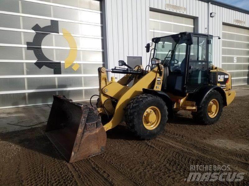 CAT 906M 轮式装载机
