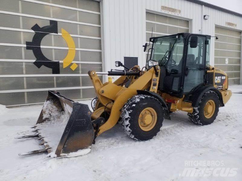 CAT 906M 轮式装载机