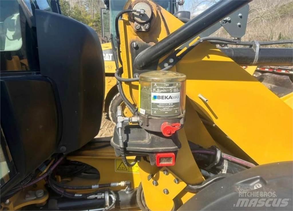 CAT 906M 轮式装载机