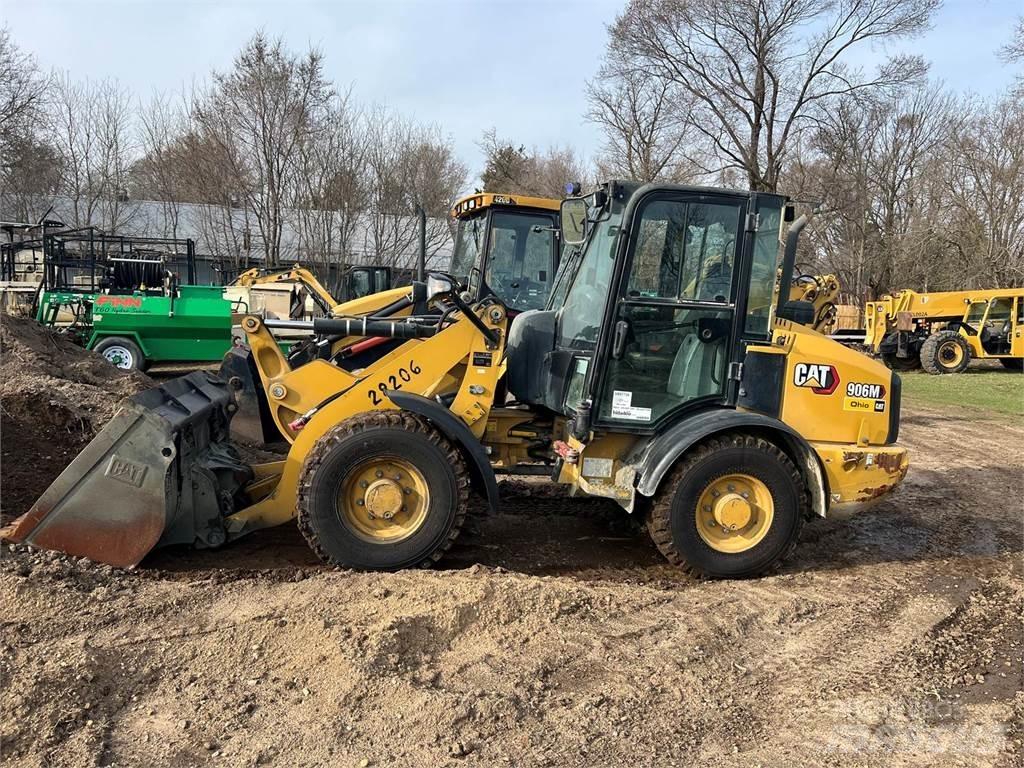 CAT 906M 轮式装载机