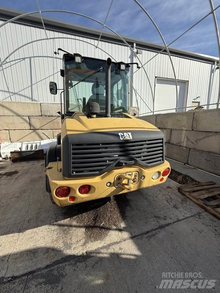 CAT 908M 轮式装载机