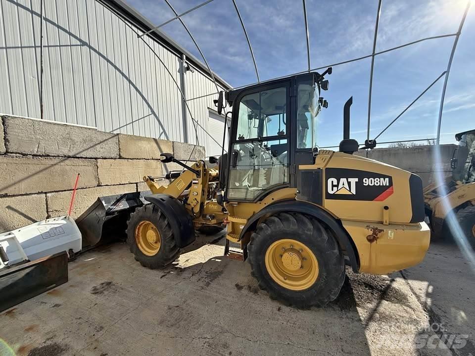 CAT 908M 轮式装载机
