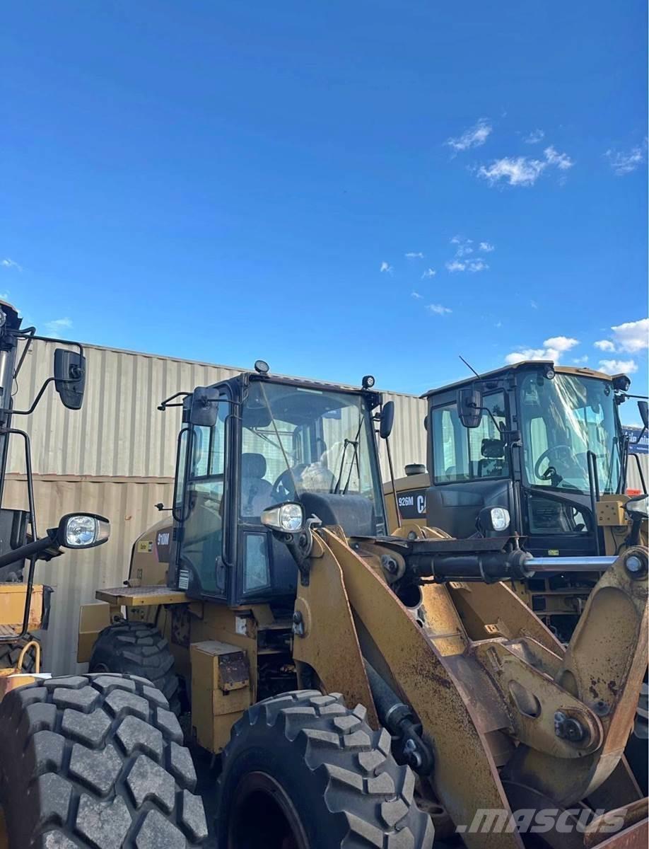 CAT 910M 轮式装载机