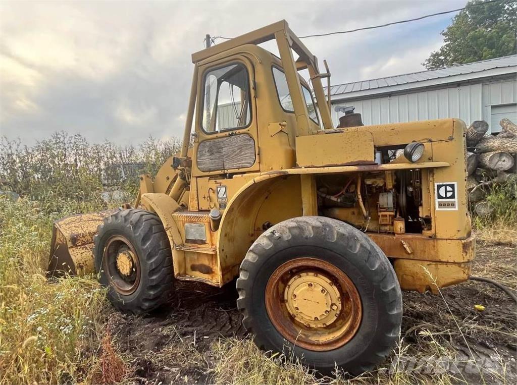 CAT 922B 轮式装载机