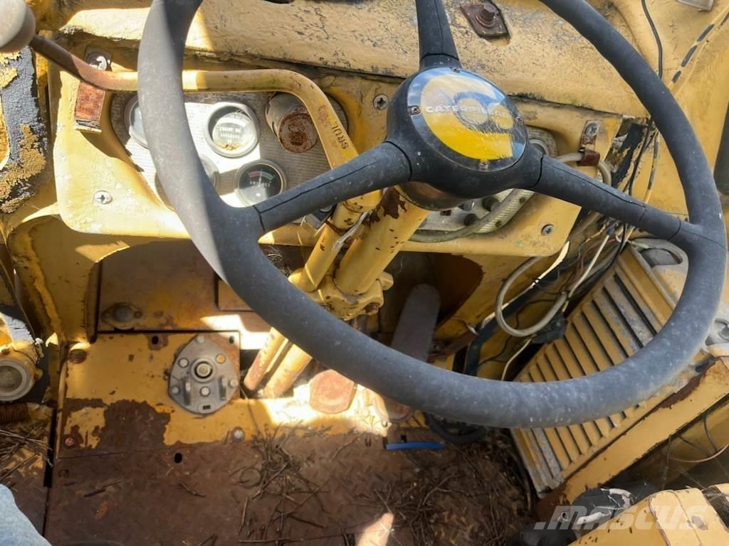 CAT 922B 轮式装载机