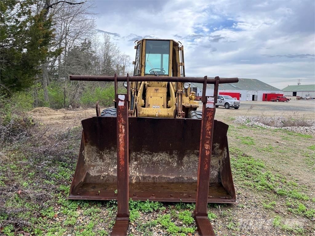 CAT 930 轮式装载机