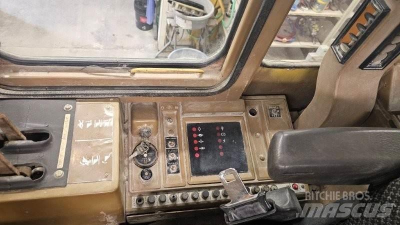 CAT 936F 轮式装载机
