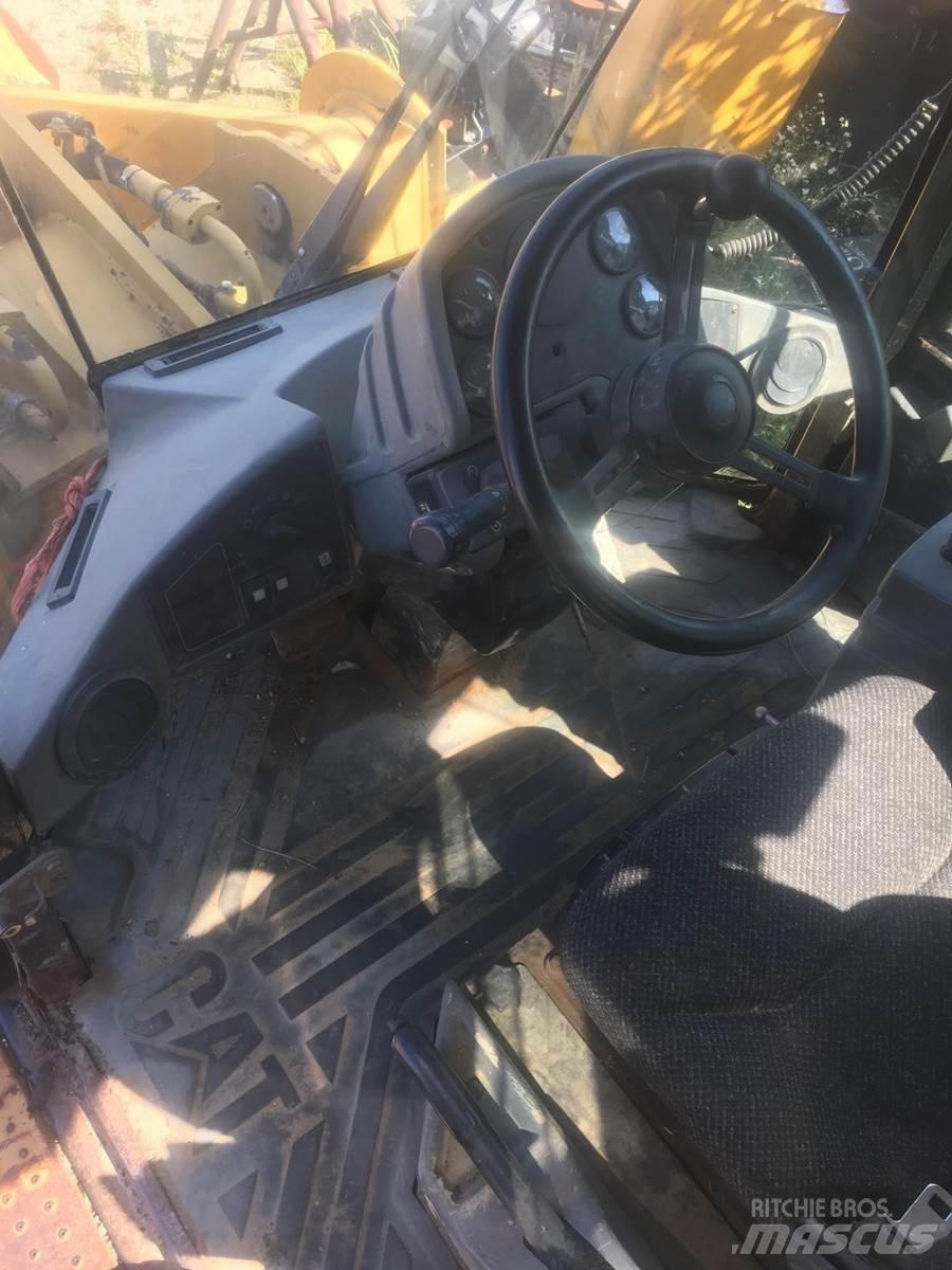 CAT 938G 轮式装载机