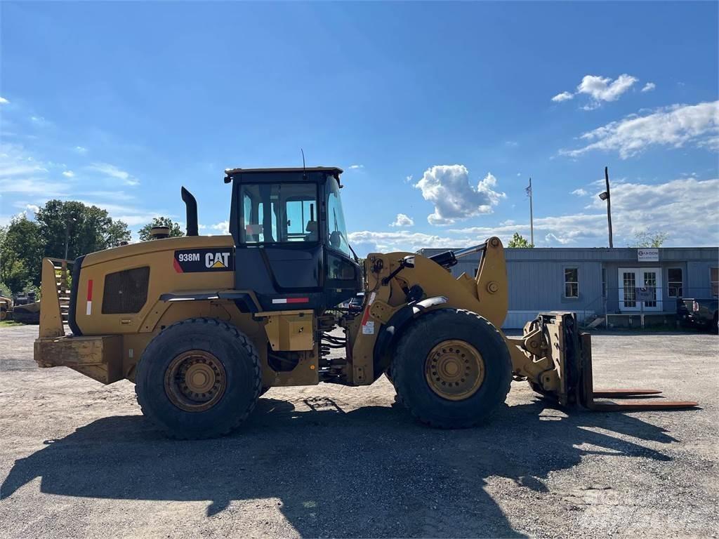 CAT 938M 轮式装载机