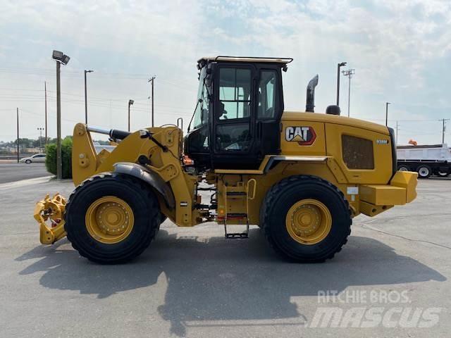 CAT 938M 轮式装载机