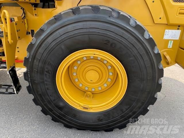 CAT 938M 轮式装载机