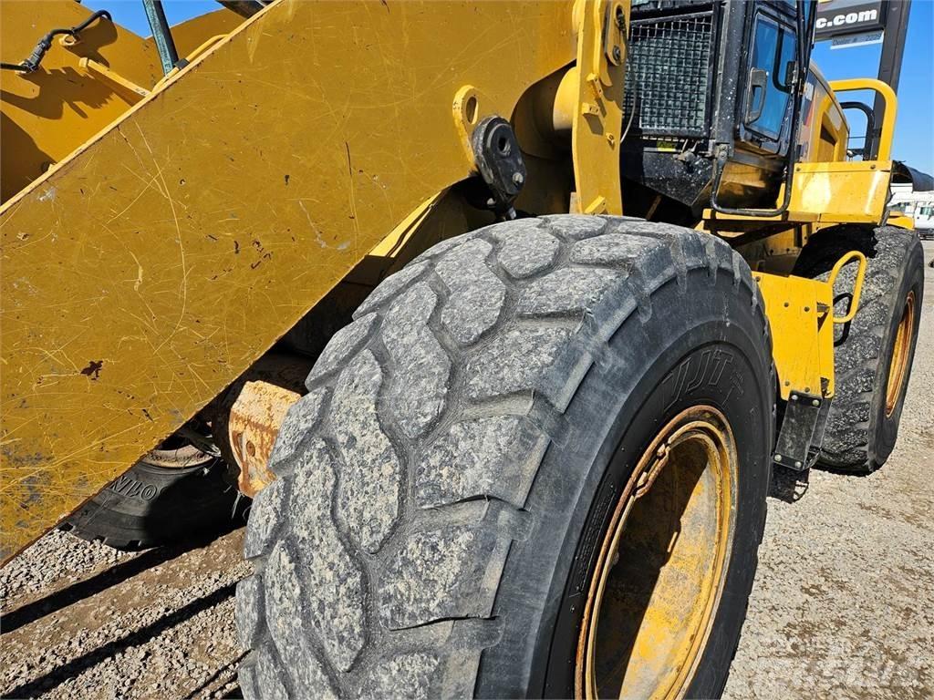 CAT 938M 轮式装载机