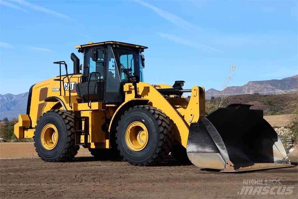 CAT 950M 轮式装载机