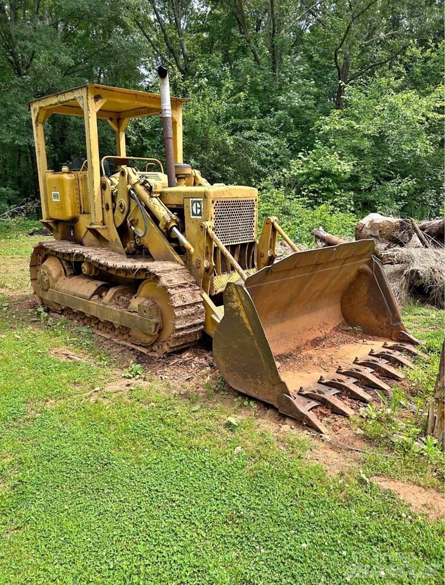 CAT 951C 履带式装载机