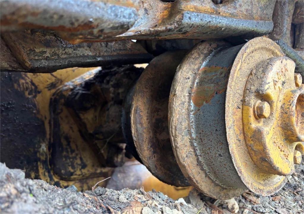 CAT 963B 履带式装载机