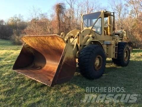 CAT 966 轮式装载机
