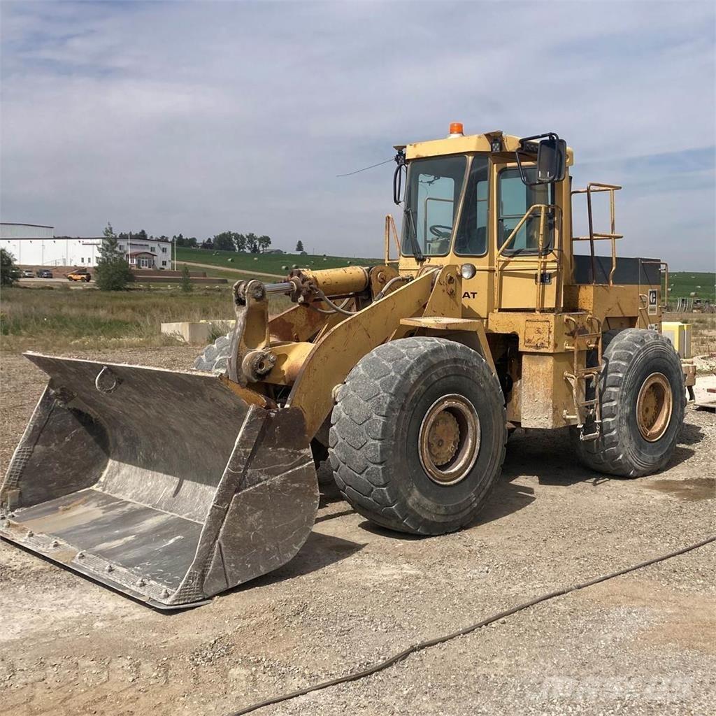 CAT 966D 轮式装载机