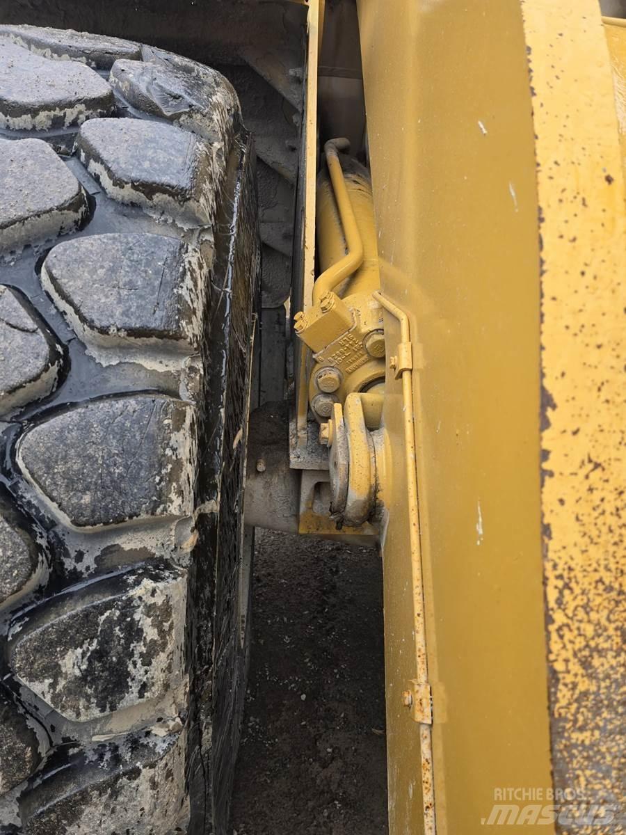 CAT 972H 轮式装载机