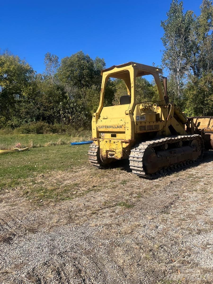 CAT 977L 履带式装载机