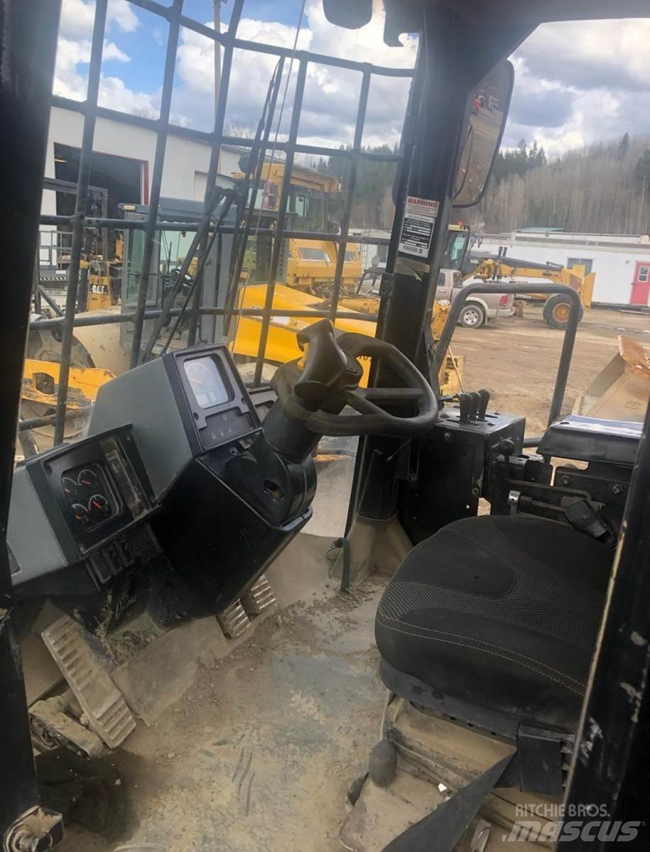 CAT 980G 履带式推土机