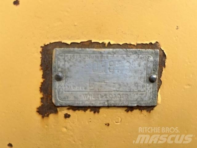 CAT 988B 轮式装载机