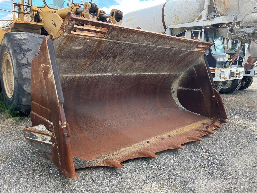 CAT 988B 轮式装载机