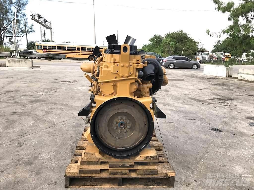 CAT C13 发动机
