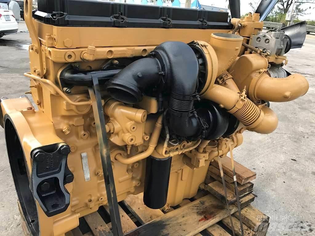 CAT C13 发动机