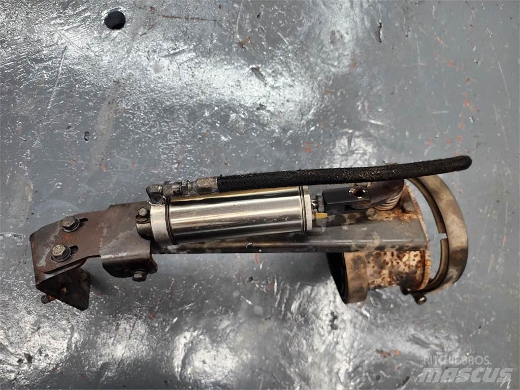 CAT C9 制动器