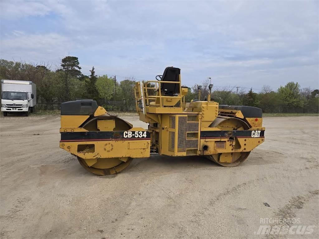 CAT CB-534 单轮压路机