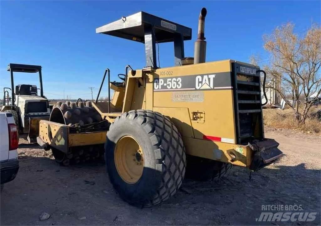 CAT CP563 单轮压路机