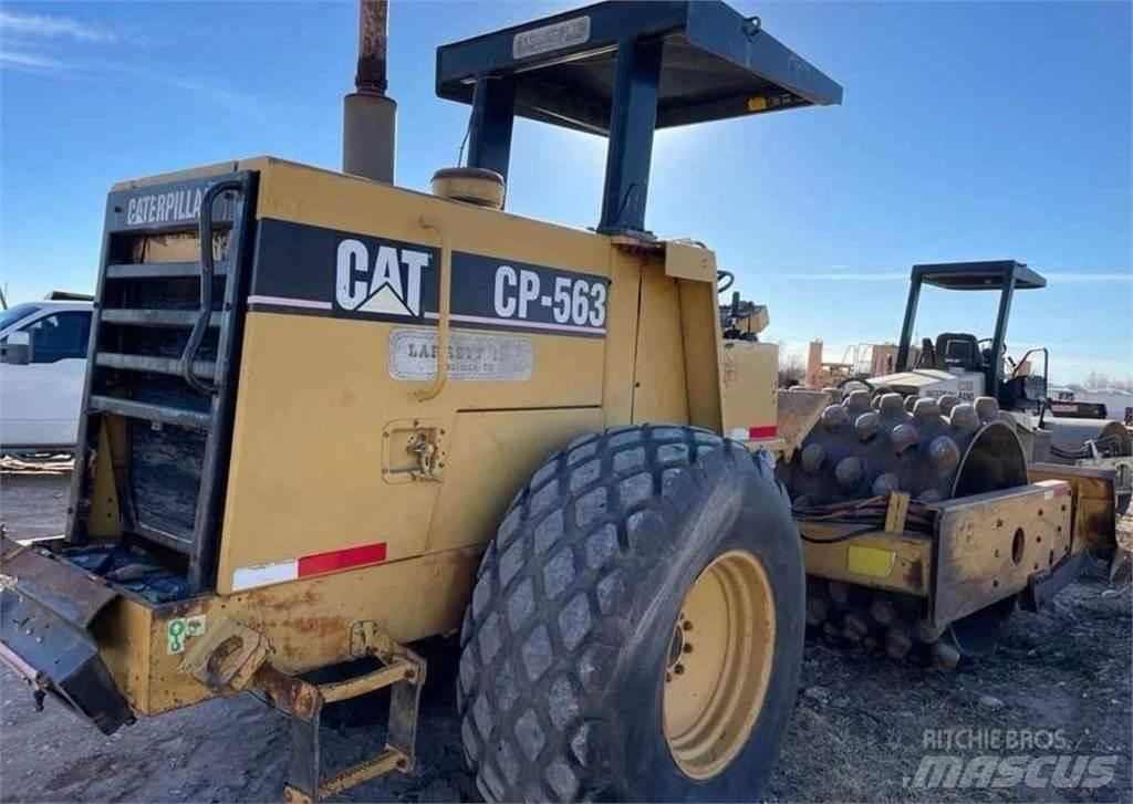 CAT CP563 单轮压路机