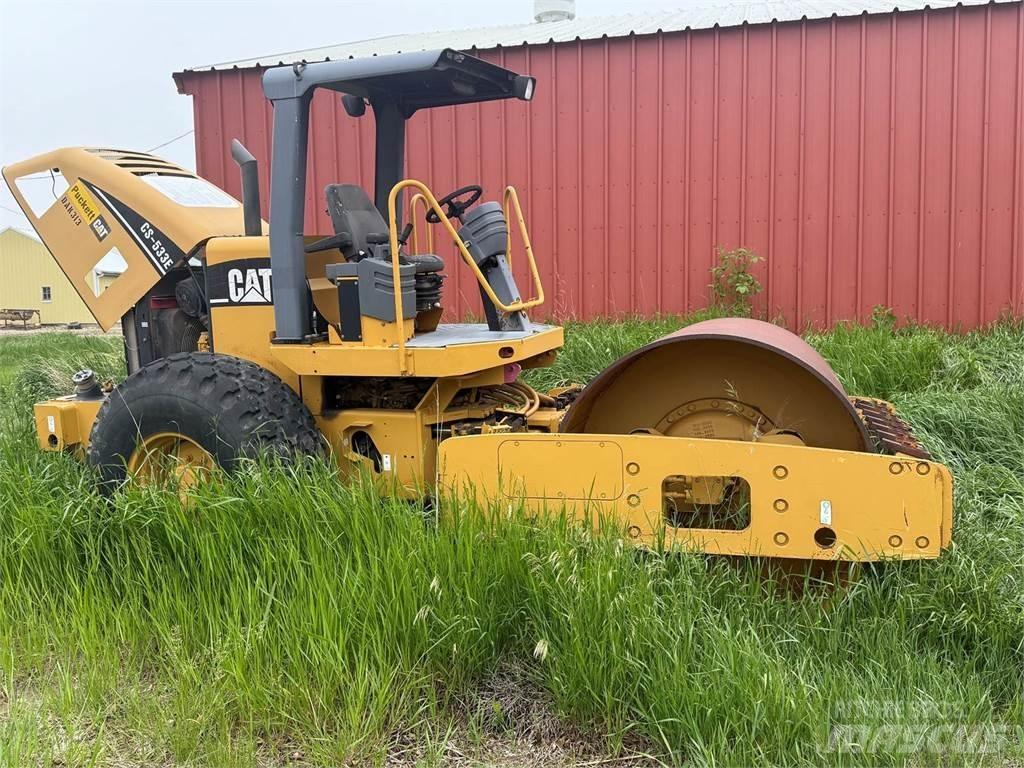 CAT CS533E 单轮压路机