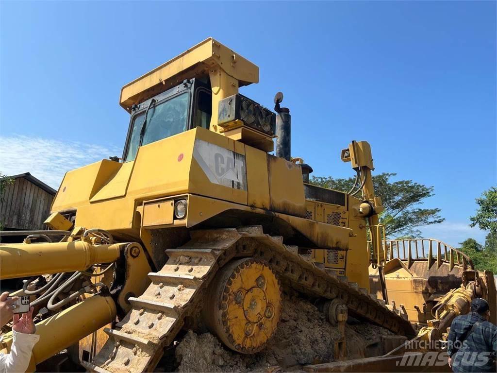 CAT D10T 履带式推土机