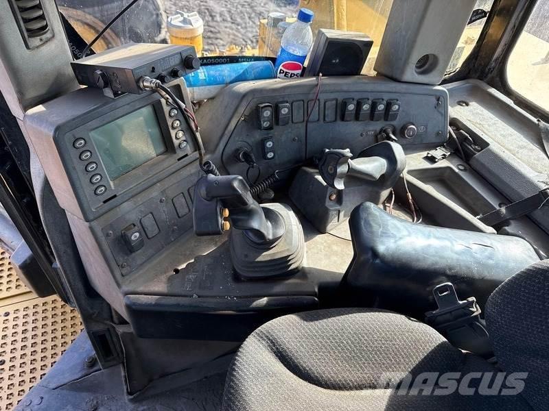 CAT D11T 履带式推土机