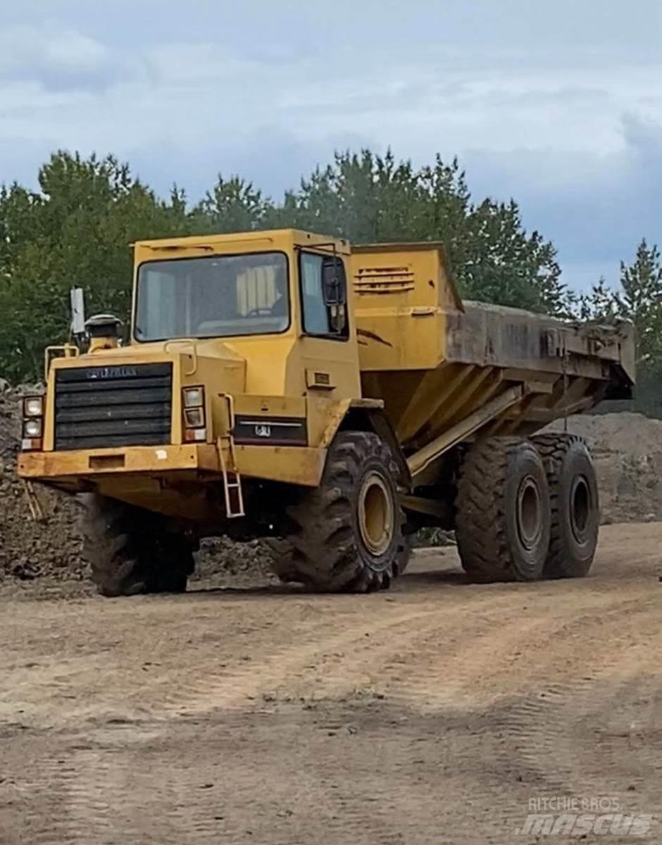 CAT D250B 铰接式自卸车