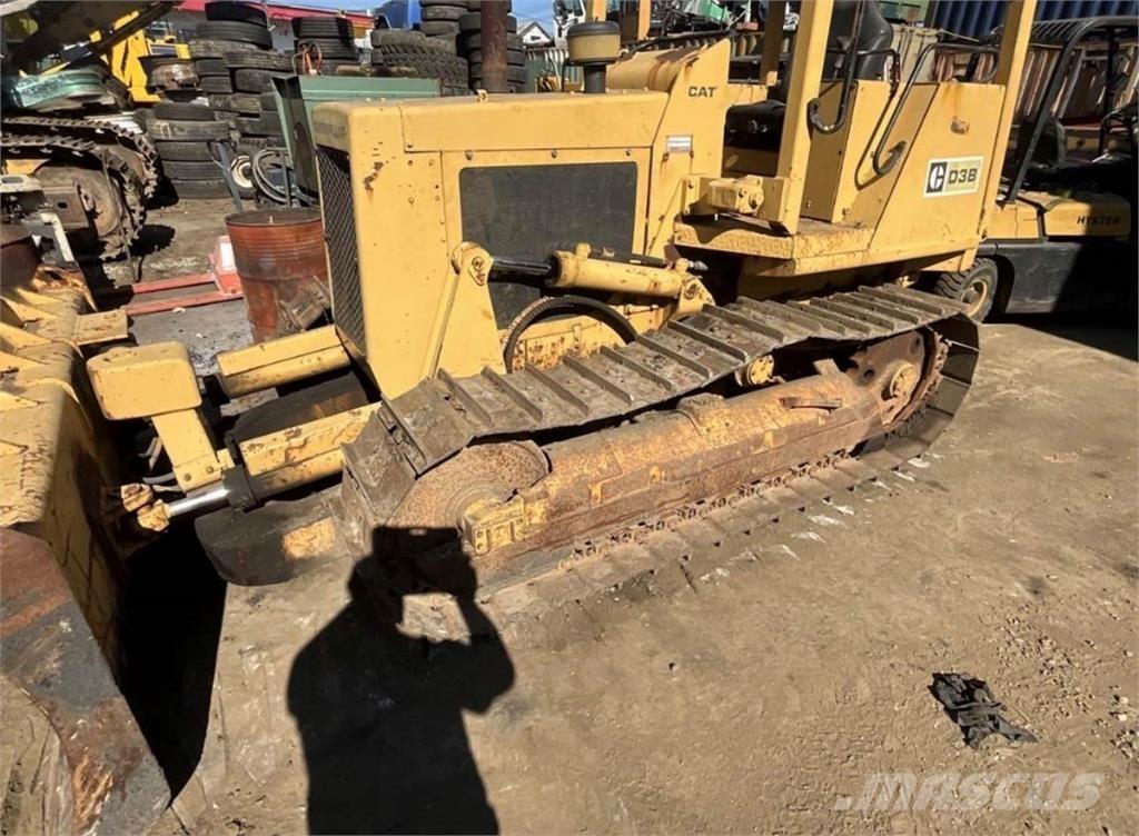CAT D3B Z 履带式推土机