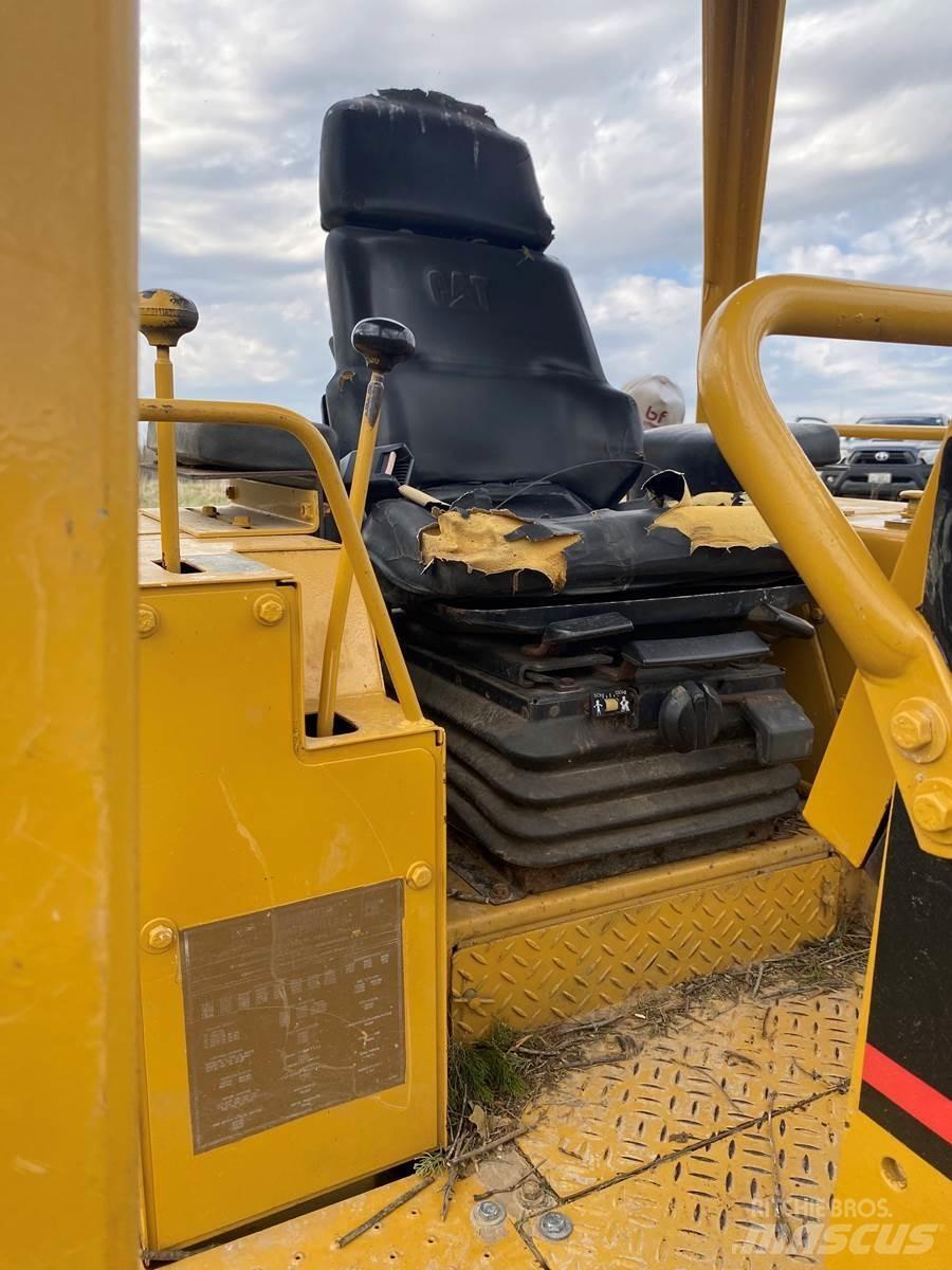 CAT D3C 履带式推土机