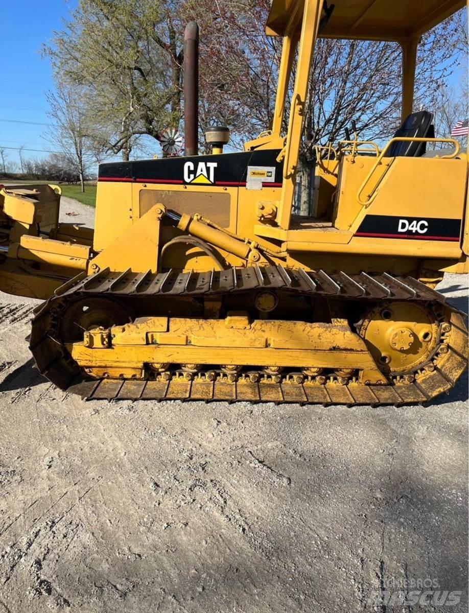 CAT D4C 履带式推土机