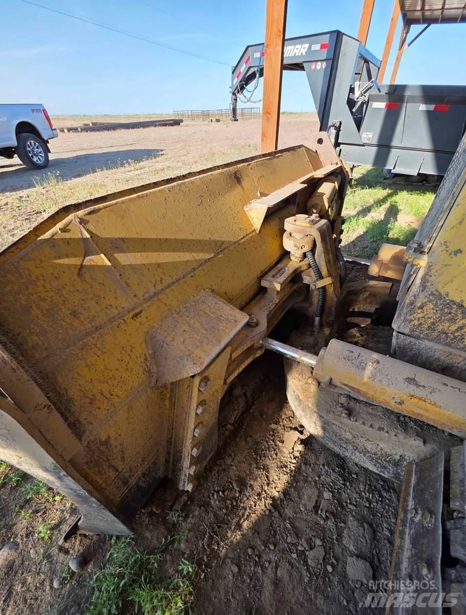 CAT D4H 履带式推土机