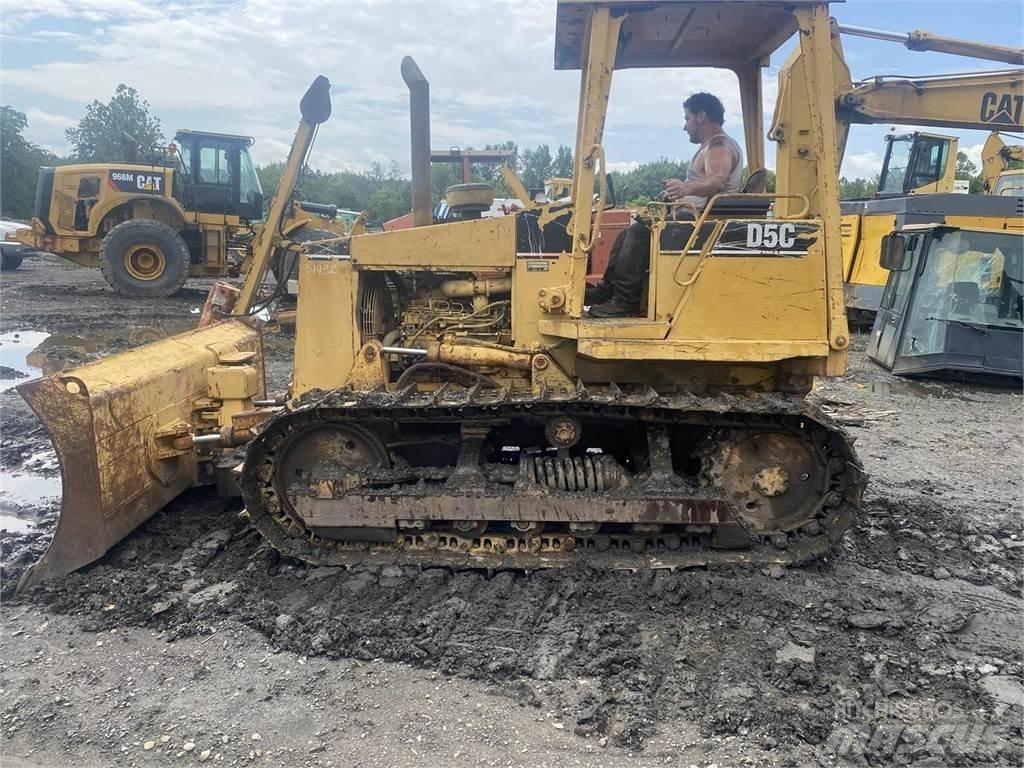 CAT D5C 履带式推土机